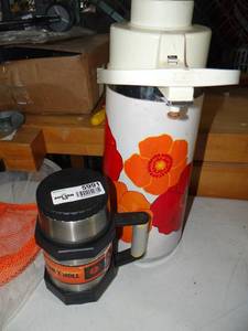 lot 5991 image: 2 Thermos