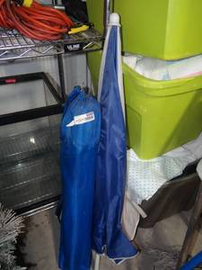 lot 6005 image: Umbrella, Kids Bag Chair
