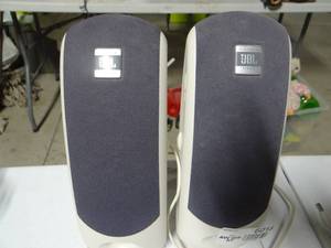 lot 6018 image: Small Pair of Speakers