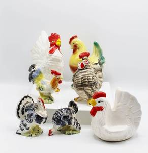 lot 2042 image: 7 PC lot Vintage Roosters, Chickens and Turkeys