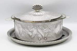 lot 2116 image: The Beauty Line Hammered Aluminum Platter and Decorative Aluminum Casserole Holder with 1.5 qt Pyrex Dish