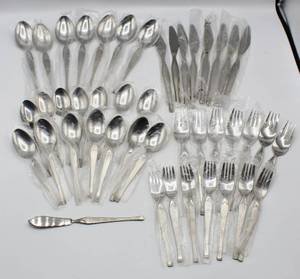 lot 2120 image: 44 pc Stainless Silverware Maribo by Stanley Roberts