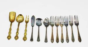 lot 2126 image: 12 pc Silverplate Flatware International Silverplate and B.G. LTD EPNS Sheffield England