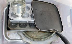 lot 2132 image: Be a Muffinaire - Vintage Baking and Serving Lot