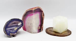 lot 2145 image: Geodes x 2, QuartzMarble Paper Weight, Thin Stone