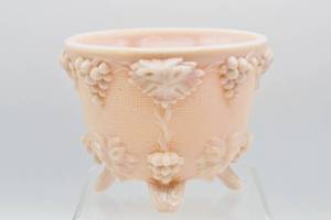 lot 2144 image: Vintage Shell Pink Milk Glass Footed Bowl  Jeanette