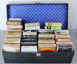 lot 2187 image: (31) 8 Tracks in Case - Variety of Music