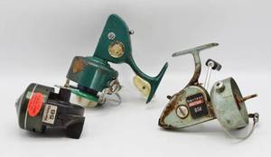 lot 2196 image: 3 Vintage Fishing Reels - Penn 710 Reel, Harrison Bretton  804, Berkeley 56