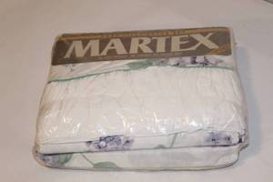 lot 2113 image: Martex 4 Piece Queen Sheet Set in Package