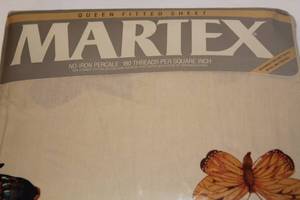 lot 2114 image: Martel Queen Fitted Sheet New in Package