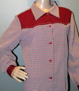 lot 2239 image: Vintage Womens Polyester Blouse, approximately Sz. Large