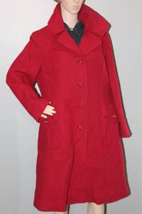 lot 2251 image: Vintage Womens Red Dress Coat With Large Winged Collar