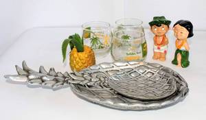 lot 2297 image: Tropical Hawaiian Decor - Silver Pineapple Trays, Salt & Pepper Shakers and Holiday Inn Aruba Glasses