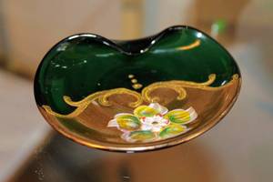 lot 2313 image: (6) pc Lot of Green Glass, Moser, Carnival Glass, Brass BasketBowl