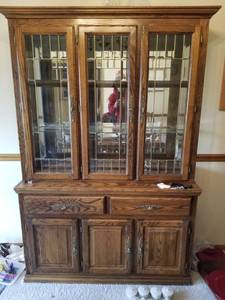 lot 5246 image: AMERICA China Cabinet , 2 Pieces