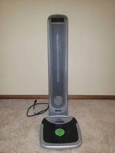 lot 5301 image: Area Heaterfan and Scale