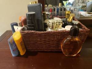lot 5310 image: Lot of PerfumesCologne and Hygiene Products