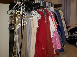 lot 5331 image: Lot of Womens Clothes Sizes Medium-Large