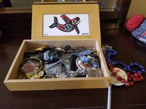 lot 5332 image: Orca Jewelry Box with Lot of Watches and Pins