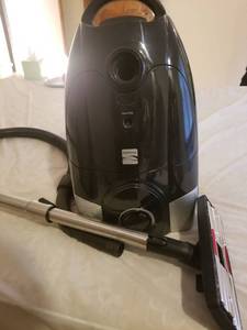 lot 5346 image: Kenmore Floor Vacuum with Wheels and Extension