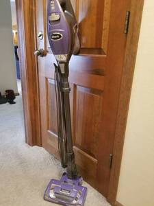lot 5354 image: Shark Deluxe Pro ROCKET Tested and Working