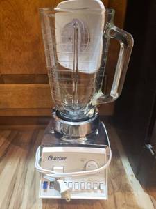 lot 5419 image: Osterizer Blender