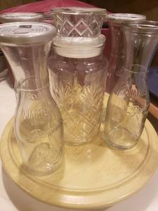 lot 5422 image: Quarter Liter Glasses and Spinning Tray