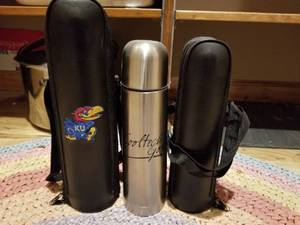 lot 5431 image: Lot of Stainless To Go Thermos
