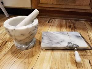 lot 5456 image: Granite Herb Crush and Cheese Slicer