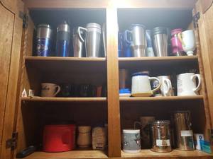 lot 5465 image: Various Mugs and To-go Mugs