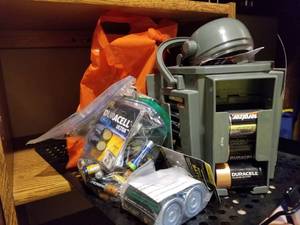 lot 5471 image: Lot of Batteries
