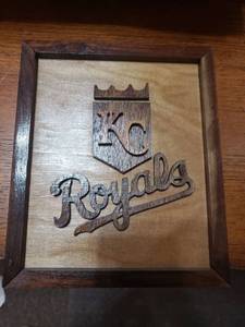 lot 5492 image: Wooden Royals Plaque&nbsp