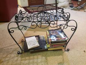 lot 5539 image: Iron Plant Stand  Magazine Rack
