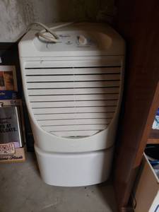 lot 5544 image: Whirlpool Di-Humidifier