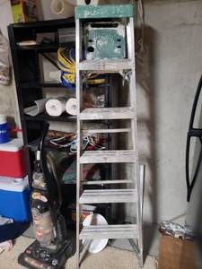 lot 5549 image: Aluminum Ladder - Louisville