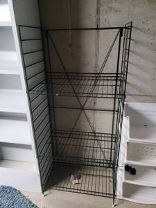 lot 5555 image: Wire Shelf