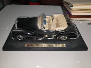 lot 5571 image: Mercedes Die Cast 300S