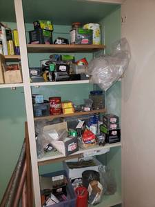 lot 5587 image: Contents of Shelf (Tools  Nails )