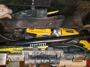 lot 5595 image: Quick Drive Dewalt