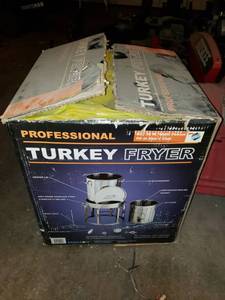 lot 5635 image: Turkey Fryer
