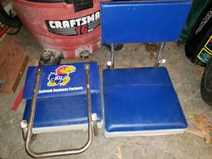 lot 5665 image: Lot of 2 Bench Jayhawk Seats