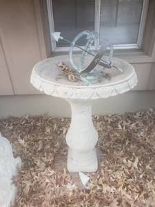 lot 6027 image: Concrete Bird Bath with Iron Arrow Clock