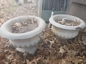 lot 6032 image: 2 Roman Concrete Planters -one chipped on base