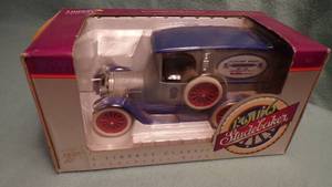 lot 5477 image: 1916 Studebaker Die Cast Bank