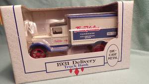 lot 5481 image: 1931 True Value Delivery Truck Die Cast Bank