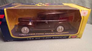 lot 5522 image: 1940 Ford sedan Delivery Die Cast
