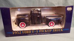 lot 5508 image: 1952 Ford F-1 Pickup Die Cast Bank