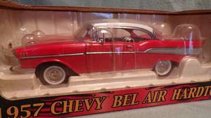 lot 5514 image: 1957 Chevy Bel Air Hardtop Die Cast Bank