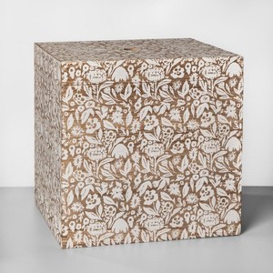 lot 4074 image: Decorative Lidded Box White Feather 16x16 - Opalhouse