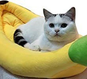 lot 13466 image: PlayDo Banana Shape Beds Detachable Mat Warm Soft Punny Dogs Sofa Bed